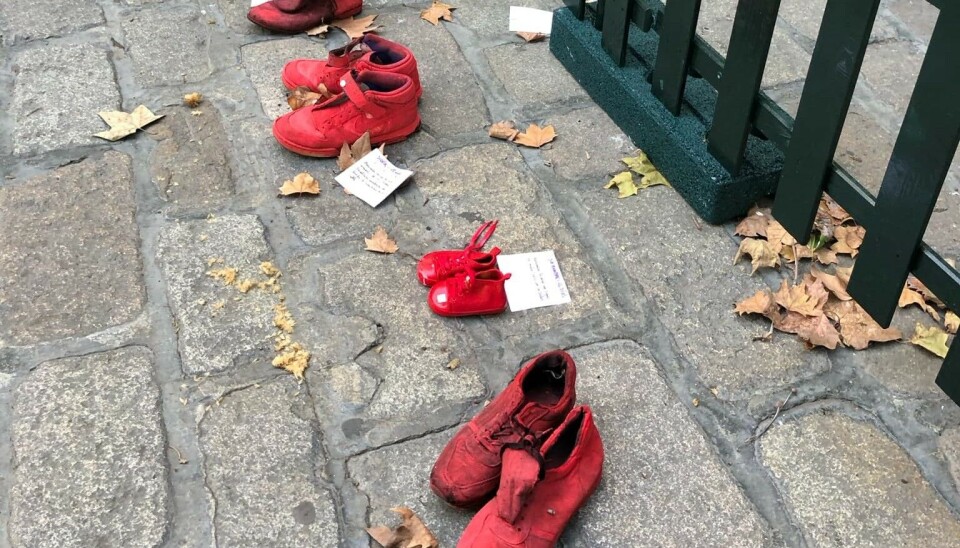 Sko i eit bustadområde i Sevilla. Foto: Kari-Ann Søreide.