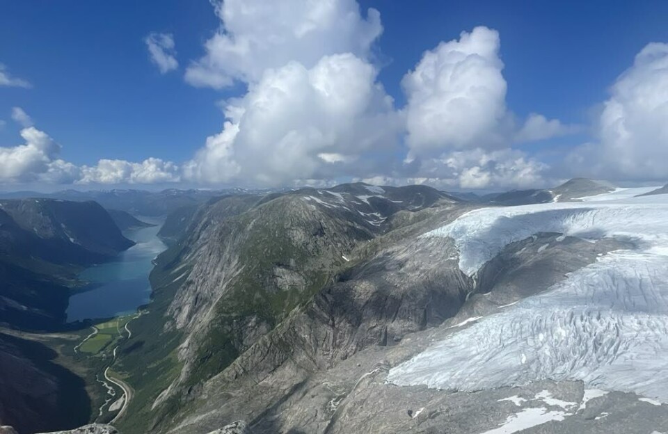 Tenk om vi kan bevare denne naturperla: Kjøsnesfjorden sett frå Tverrfjellet. Foto: Anne-Cecilie Kapstad.