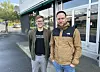 Mathias Hopland Eikås og Anton Jevluchin utanfor lokala i Nordstrandsvegen der dei skal starte mat- og pubtilbodet Forktap.
