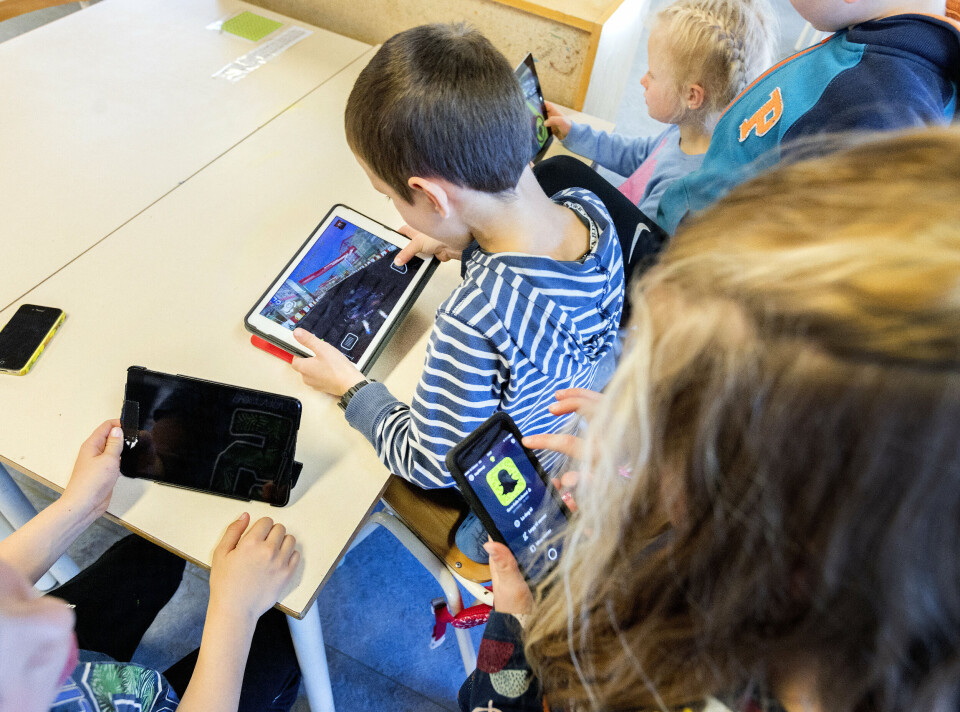 Stadig fleire skular vil ha smarttelefonfri barndom, og dei fleste av dei er i dei store byane. Foto: Gorm Kallestad/NTB/NPK.