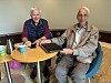Odd Eide og Johan Moldetad i Seniornett Gloppen vil gjerne dele sin data kunnskap med andre seniorar i kommunen.
Kvar tysdag stiller dei på Gloppen folkebiliotek. Så langt har dei fått lite besøk.